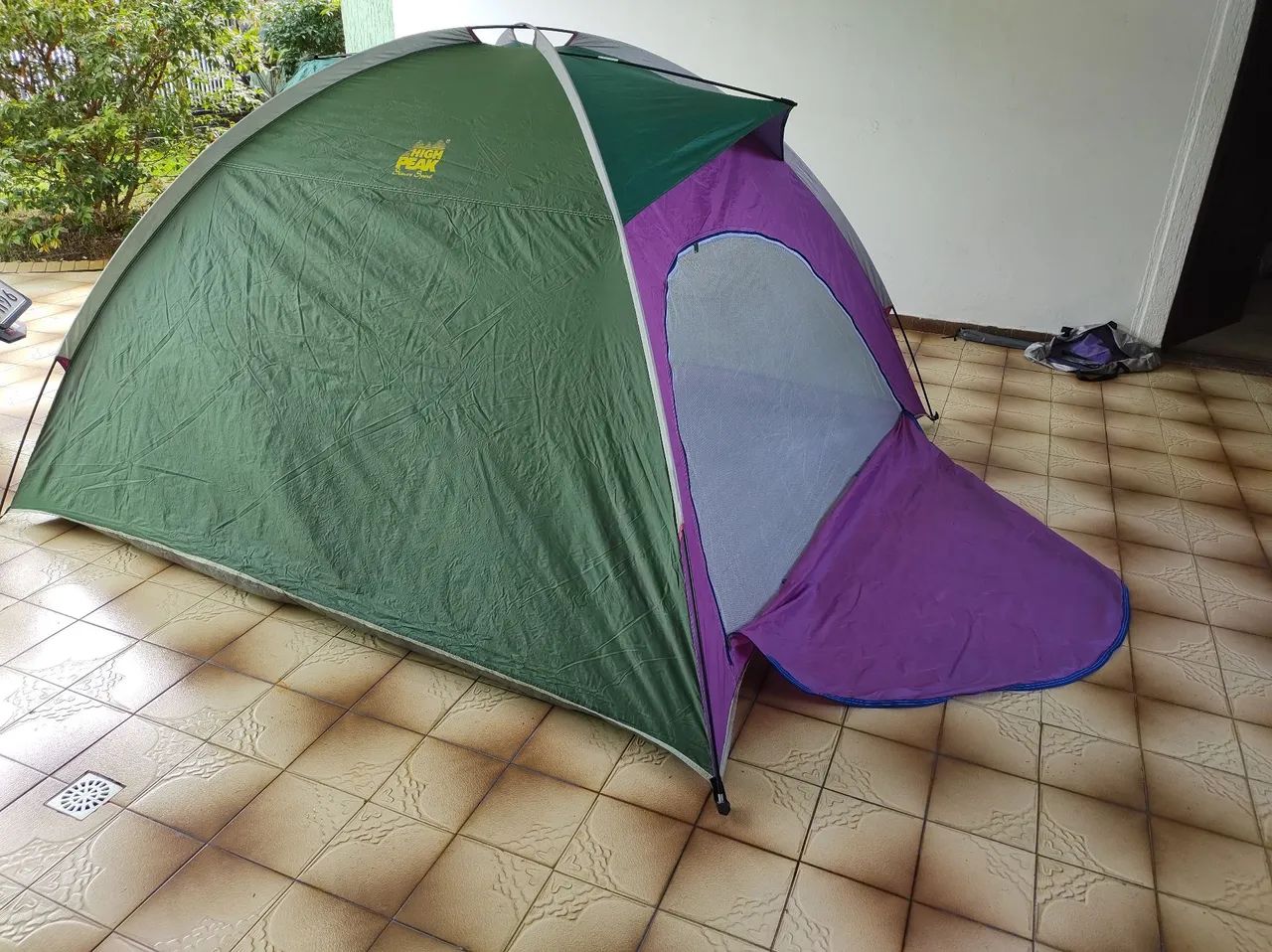 Barraca de Camping 2,30x2,30 usei 1 vez - Foto 2