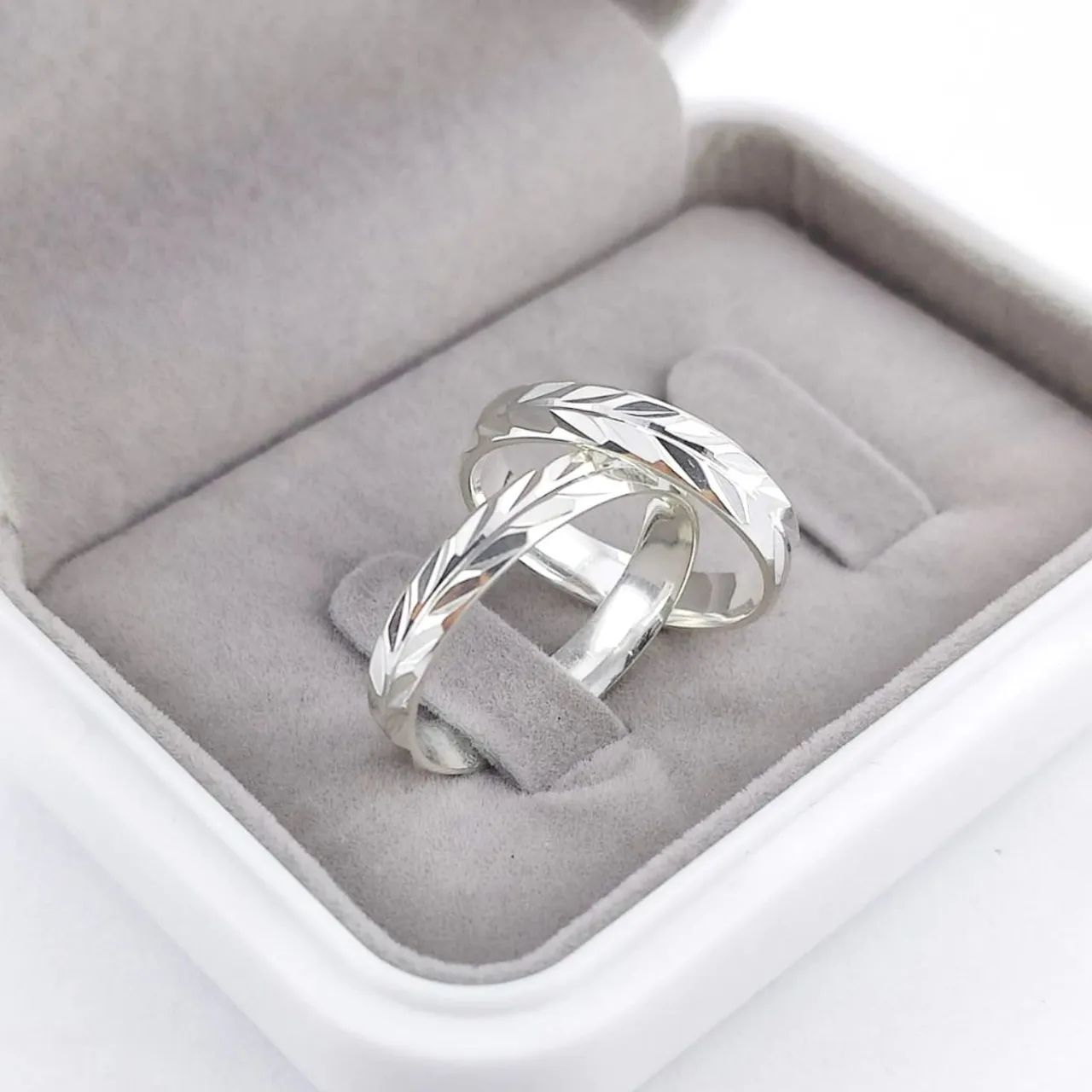 PAR DE ALIANÇAS NAMORO 