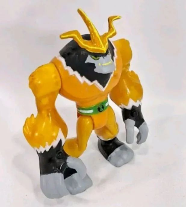 Boneco Shocksquatch coleção Ben 10. - Foto 3
