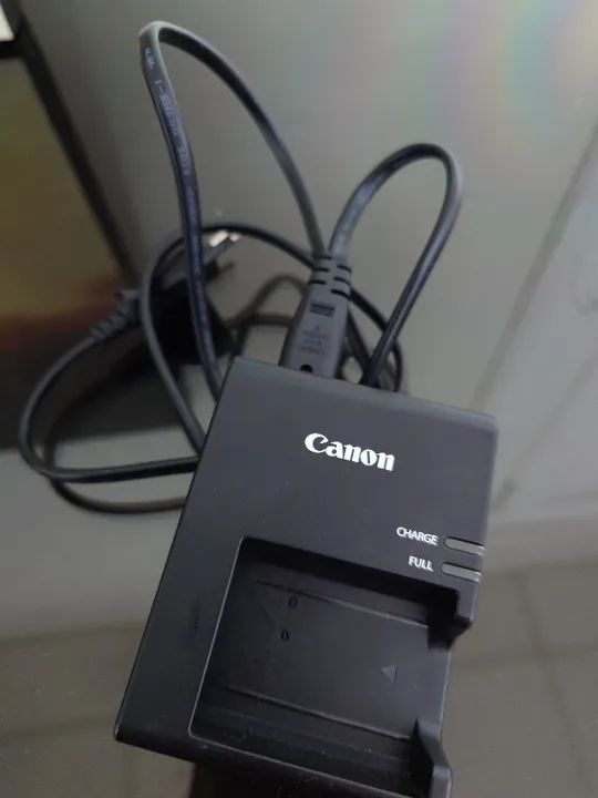 Câmera Digital Canon Eos Preto 18.0mp - 4000d | 18-55mm - Foto 3