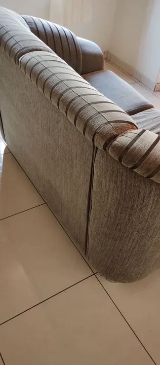 Sofá 2 lugares cinza - Foto 2