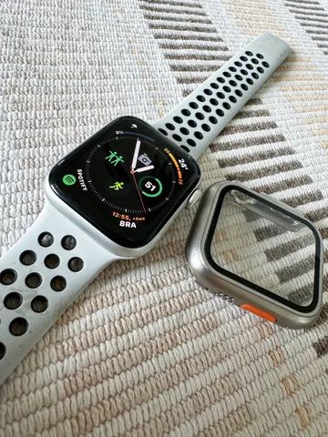 Apple nike series 4 hot sale 44mm