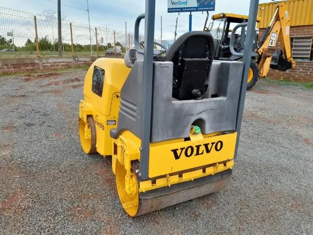 Rolo compactador volvo dd16 ano 2012 - Foto 6