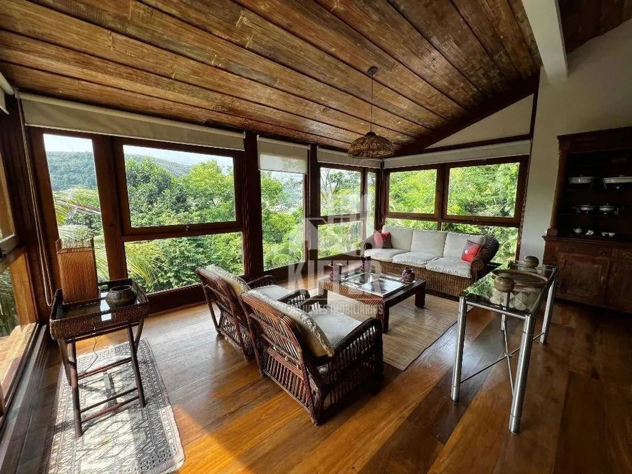 Casa Exclusiva com 3 Suítes, Piscina e Sauna em São Francisco - Foto 2