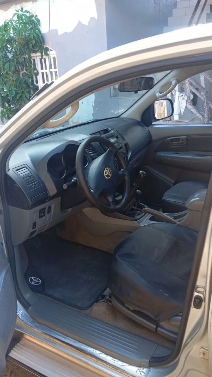 Hilux - Foto 2