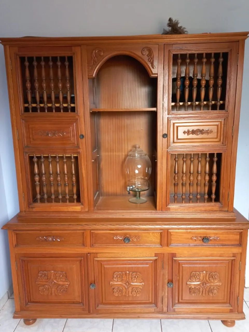 Oratório / Arca / Armário com mesa 