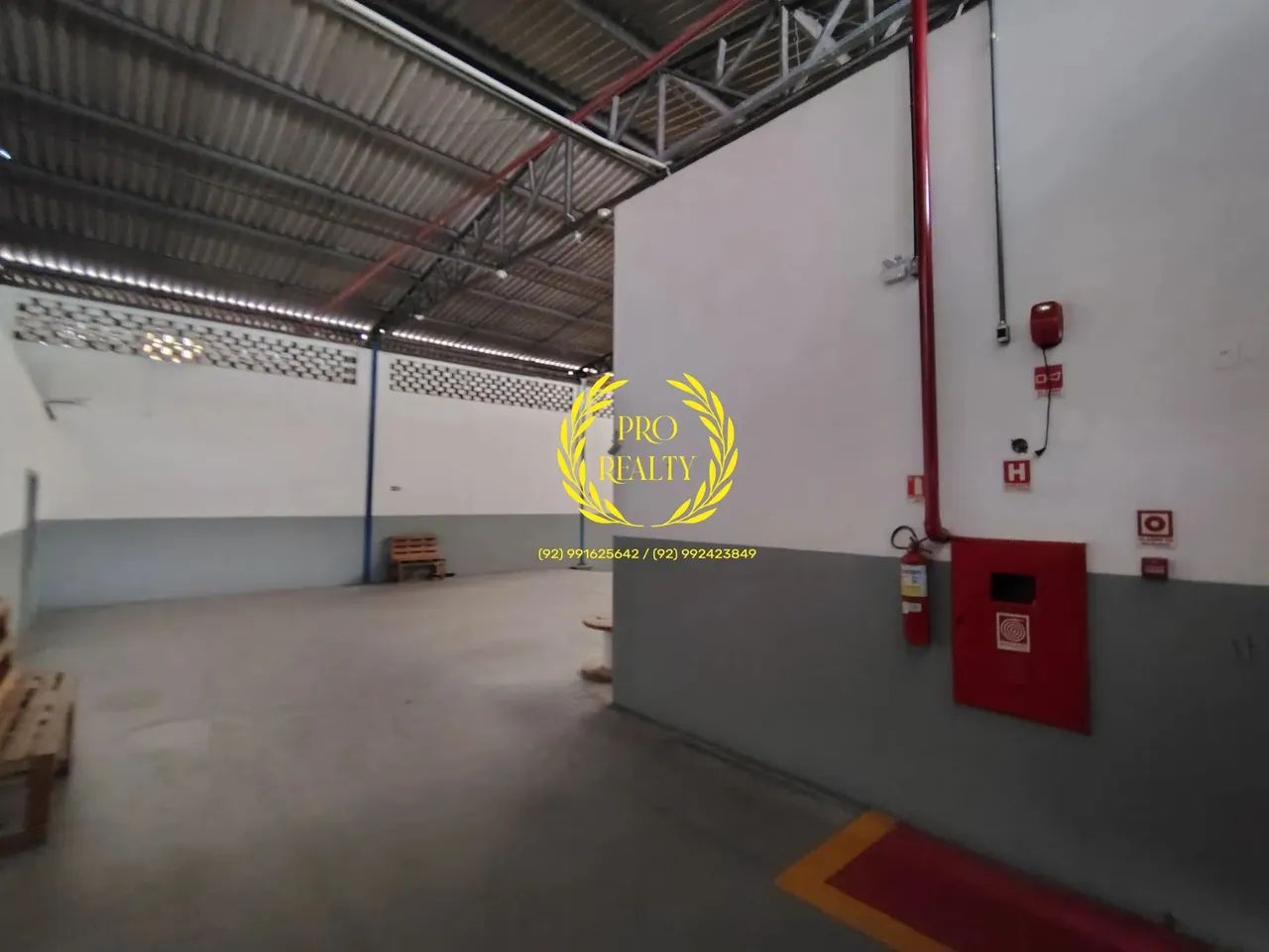 galpão em condomínio/ 1.400m²/ Distrito 1/ doca/ habite-se e avcb. - Foto 4