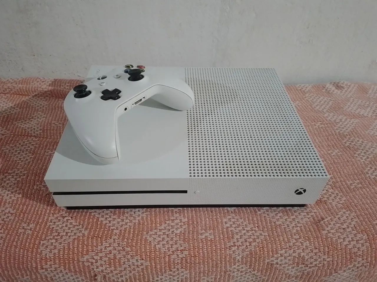 Xbox One S branco 1 TR