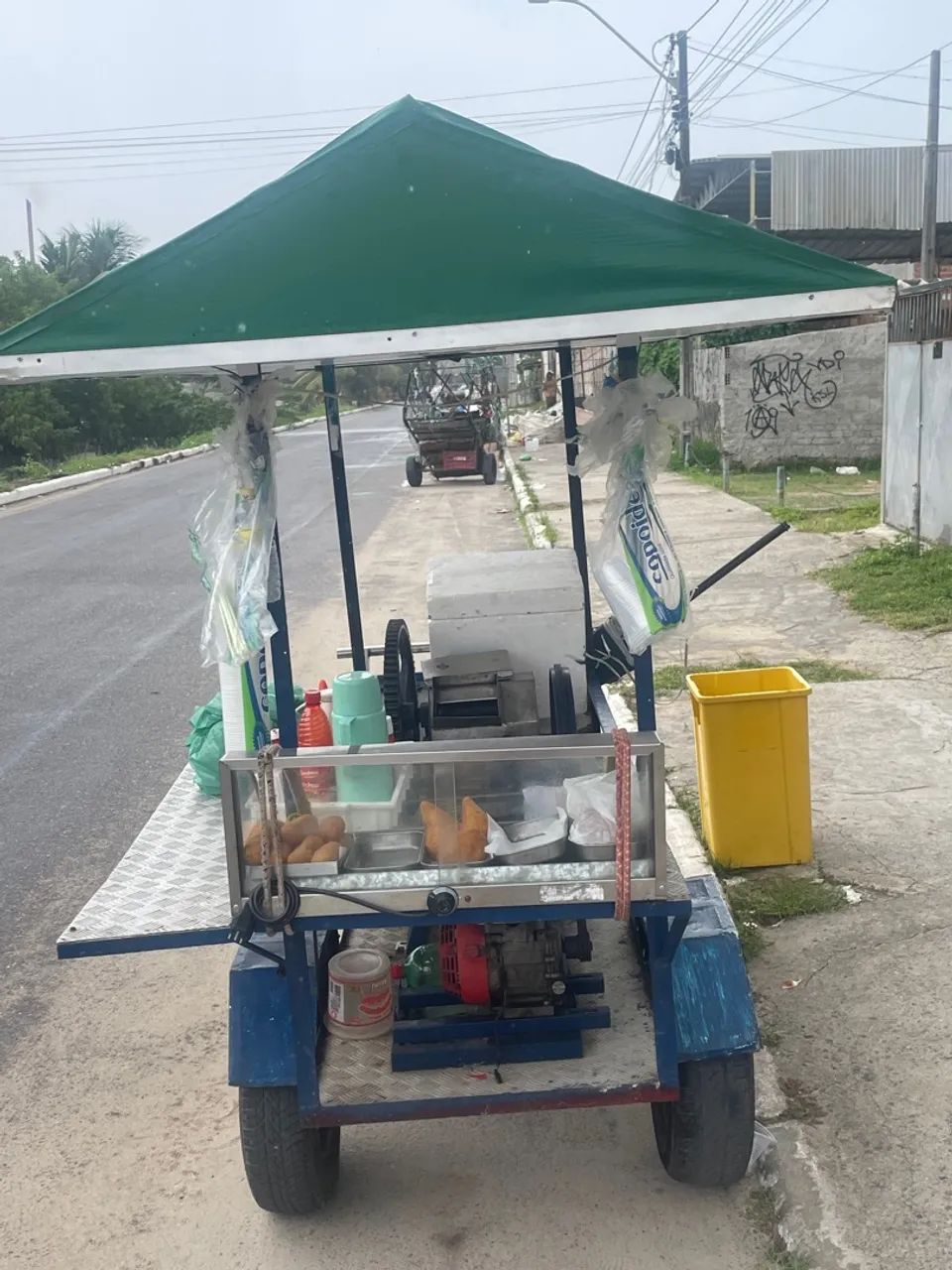 Carroça de caldo de cana completo