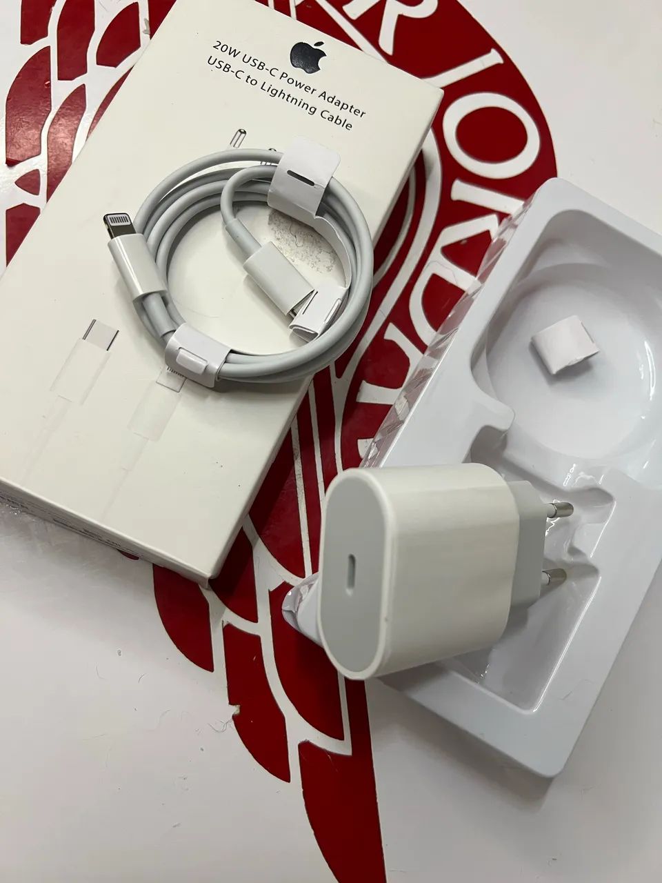 Carregador IPhone Turbo Carga rápida 20W completo 
