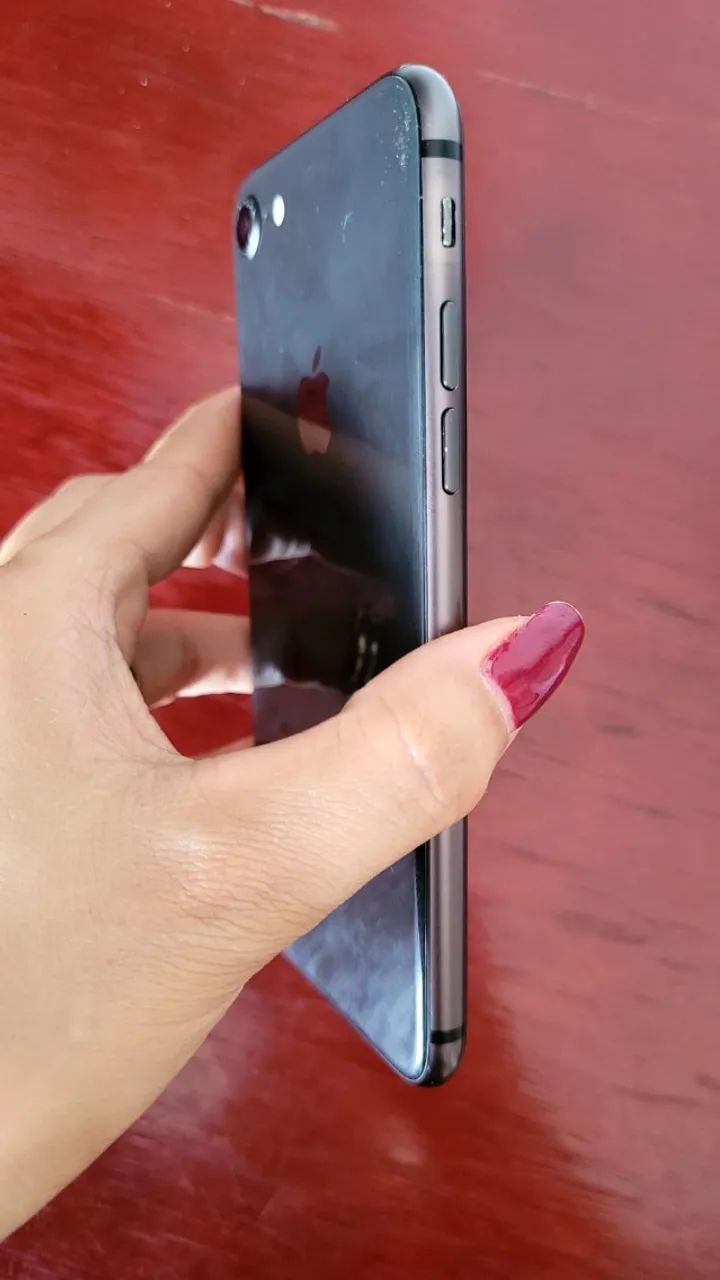 Iphone 8 Usado - 76% bateria - Foto 2