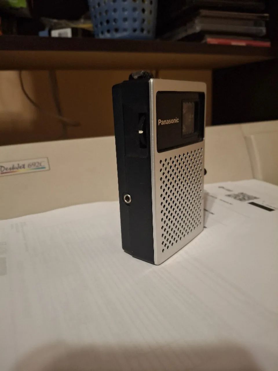 RÁDIO PORTÁTIL AM PANASONIC R-1014 DÉCADA DE 80. CONSERVADO NA CAIXA - Foto 4