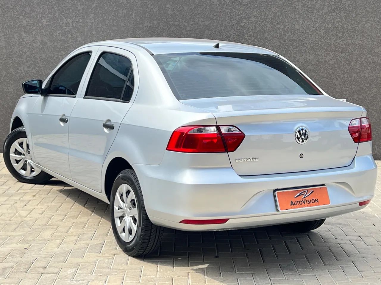 VOLKSWAGEN VOYAGE 1.0 Flex 12V 4p - Foto 4