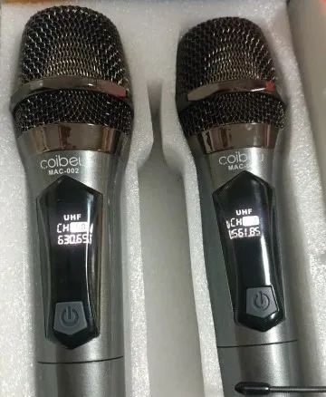 2 Microfones Sem fio Excelente qualidade Perfeito pra Palestra Karaokê +10h de uso - Foto 2