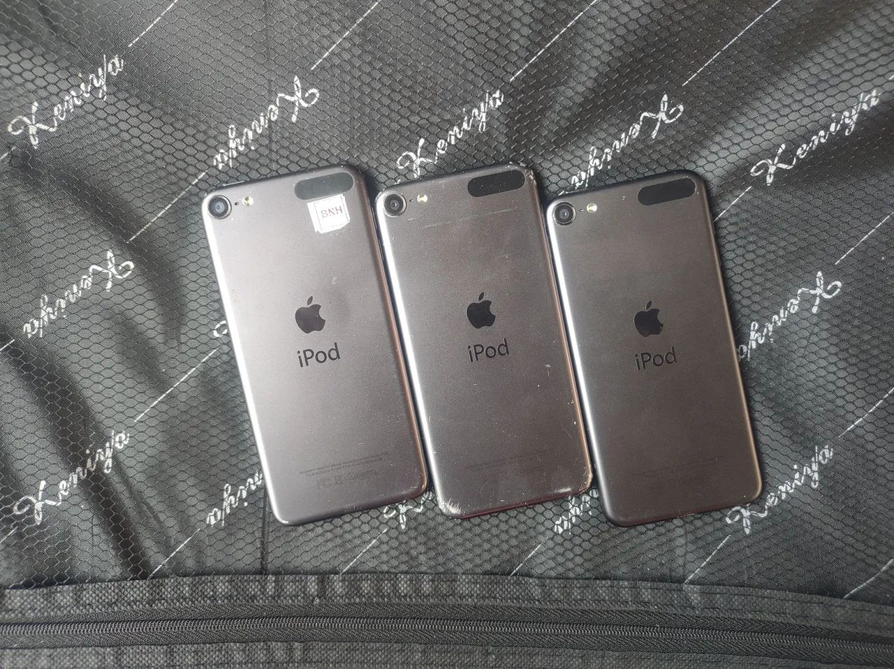 iPods Apple lote com 3 com defeito