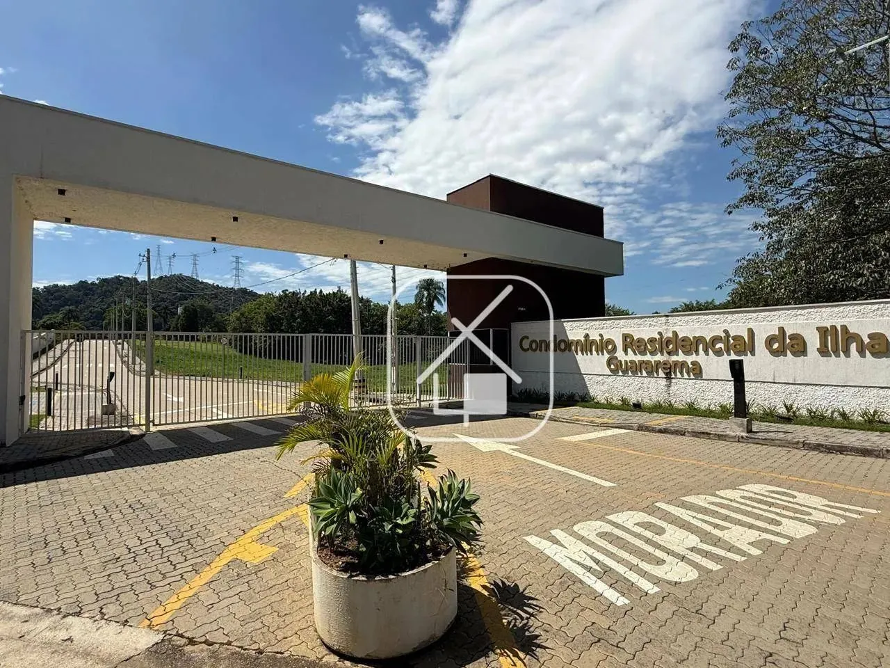 Terreno à Venda com 691m² em Condomínio Fechado Bairro Bellard | Guararema/SP