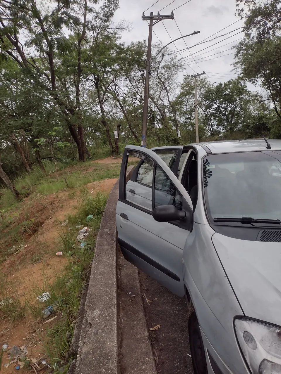 Renault scenic 2003/2004 documento 2025 pago, para virar precisa fazer a vistoria do gás. - Foto 5
