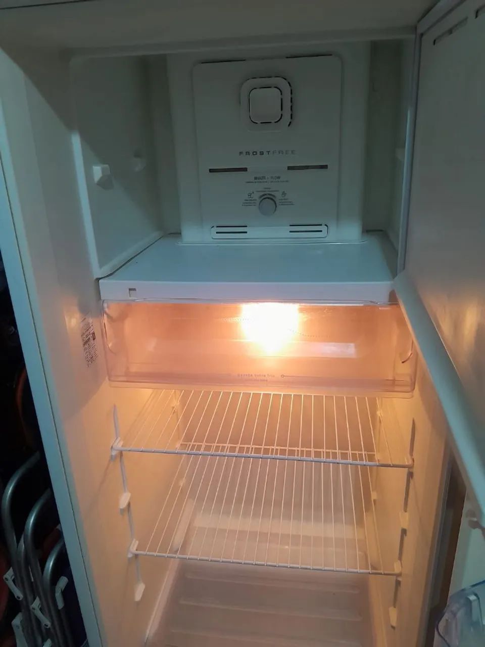 Geladeira em ótimo estado! Electrolux frost free - Foto 4