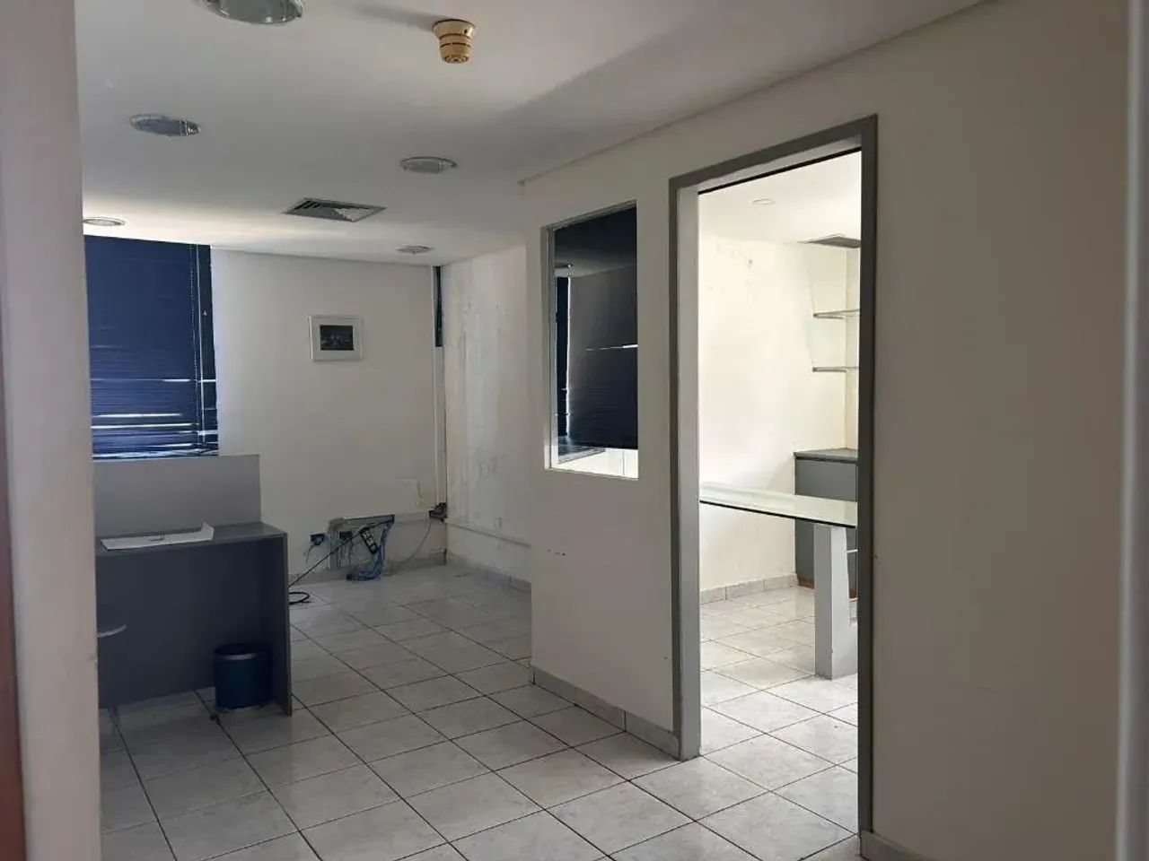 Sala/Casa Comercial à Venda em Espinheiro - Foto 9