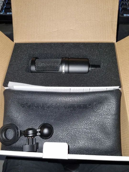 Microfone audio-technica AT2020