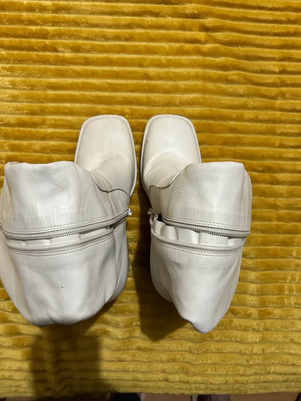 Bota Arezzo off white - Foto 2
