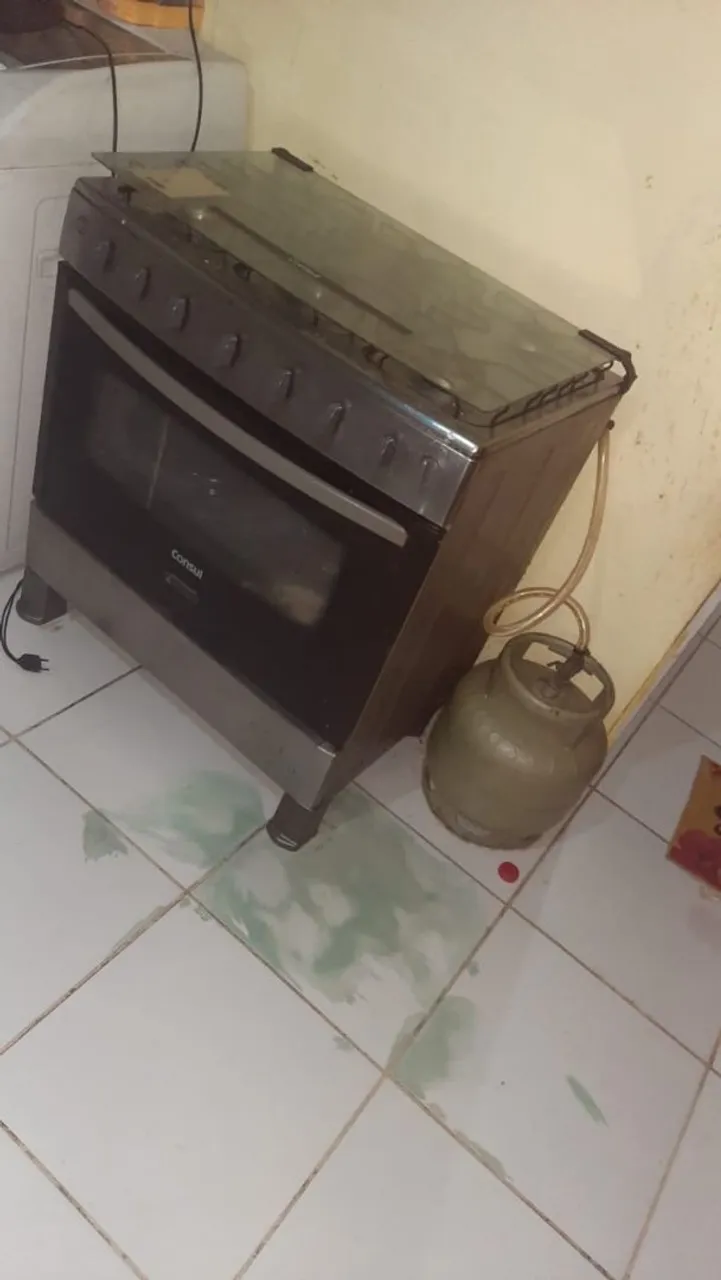 Fogão Consul com Gás e Acendimento Automático