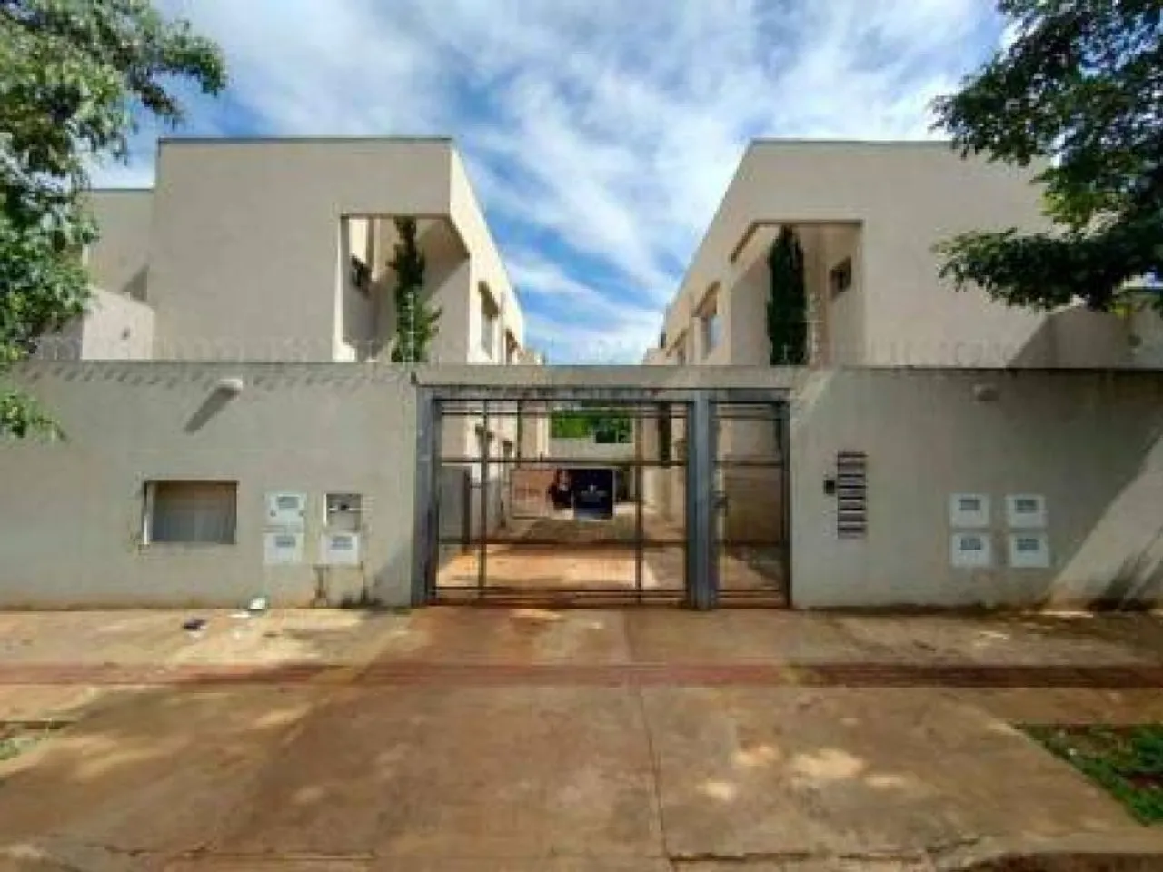 Casa em Condomínio 74 m² (01 vaga) - Vila Ipiranga - Campo Grande - MS