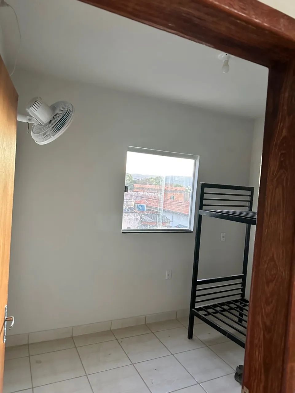 Alugo prédio com 17 quartos