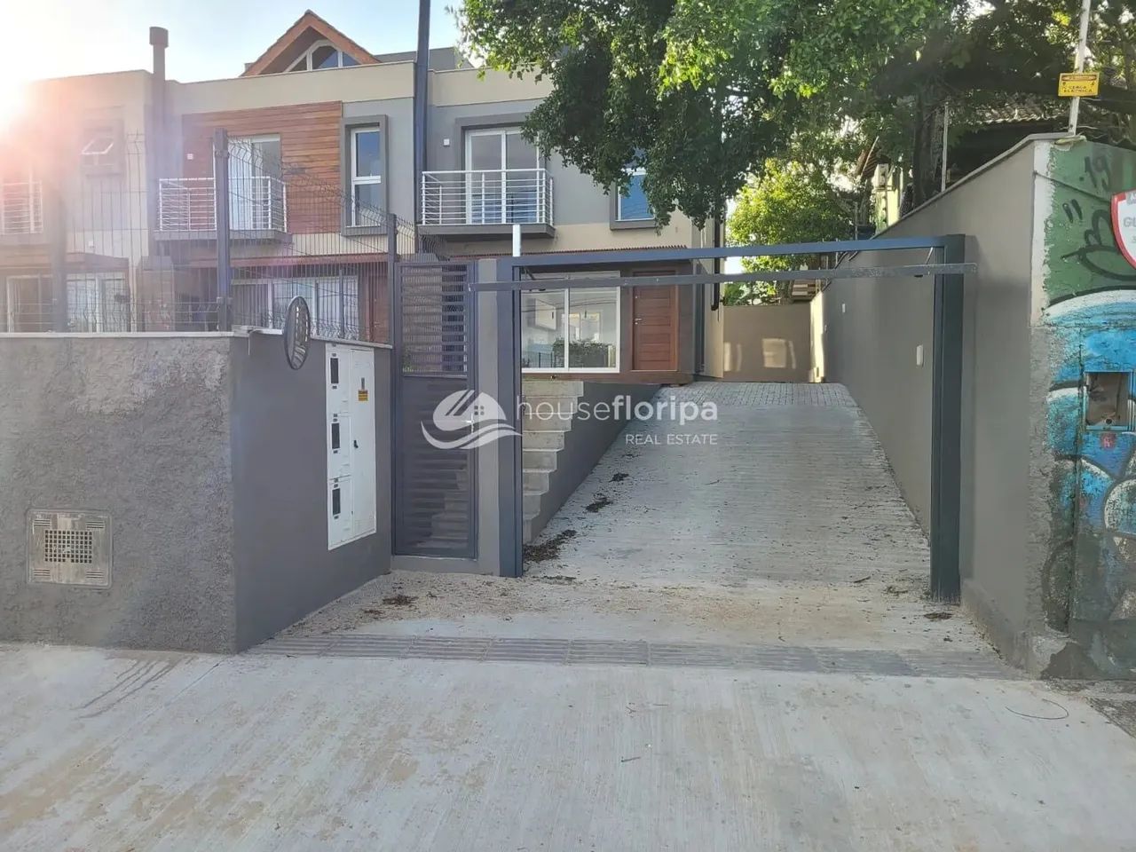 Casa financiável à venda com 3 dormitórios, com vista para a Lagoa Pequena, no Rio Tavares - Foto 5