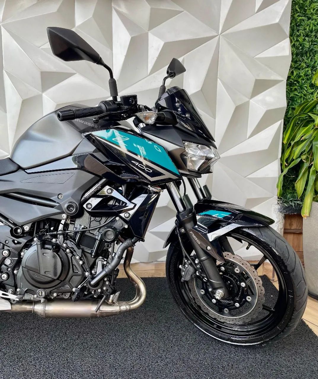 KAWASAKI Z400 ABS 2022 IMPECÁVEL  - Foto 4