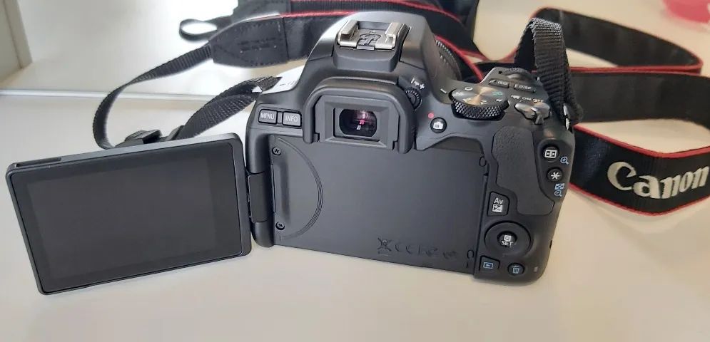 Câmera EOS Rebel SL3 com Lente EF-S 18-55mm - Foto 4