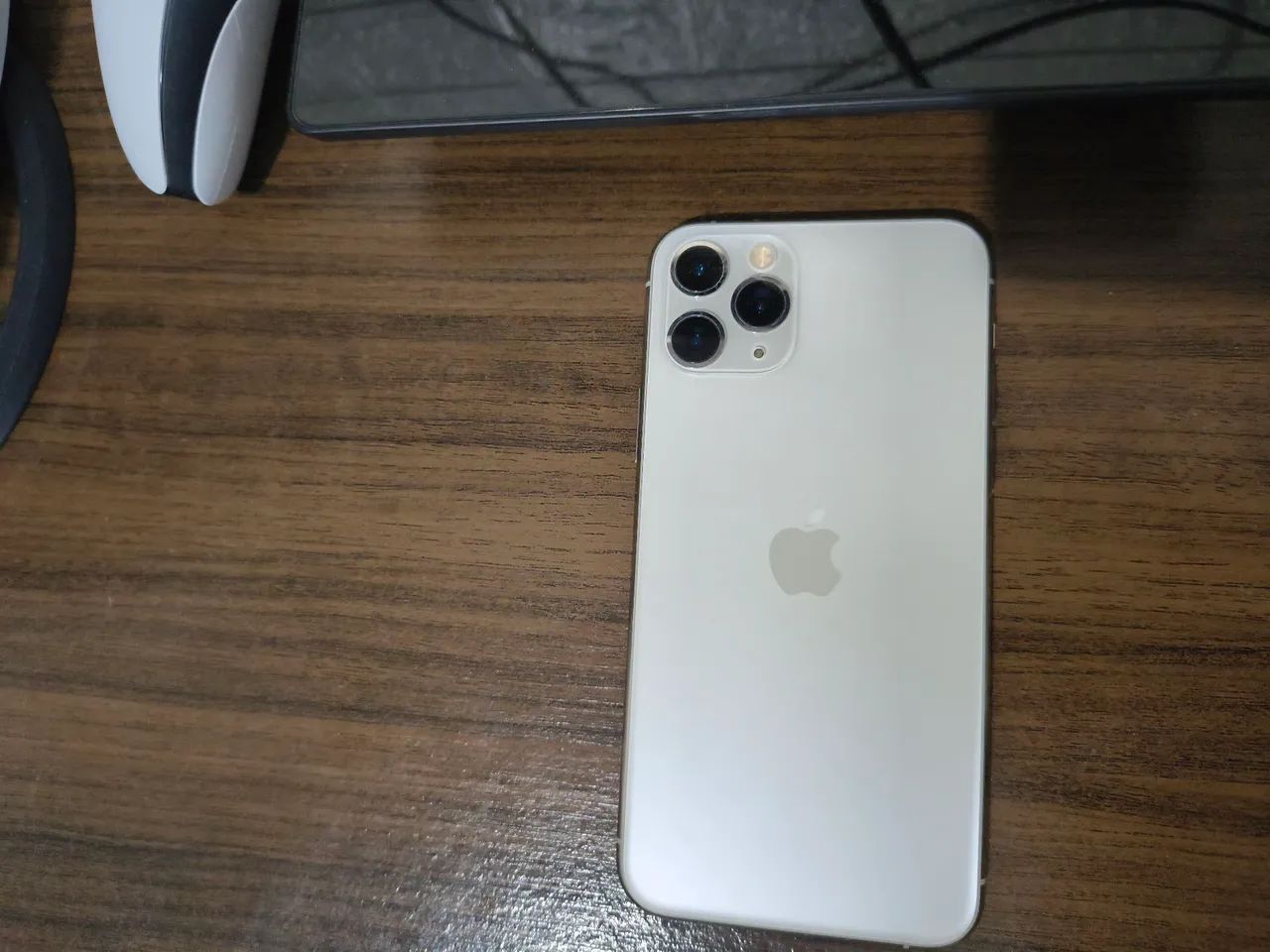 iPhone 11 pro max silver 256g - Celulares e Smartphones - Méier