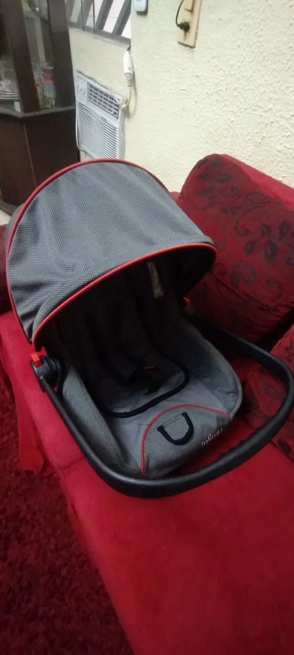 Cadeirinha de bebê estilo Bebê Conforto