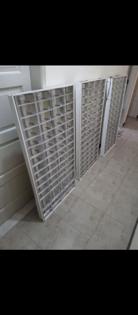 3 Placas para luminárias de teto 60x20 c 4 lâmpadas de 18 watts LED fria baixo consumo de 