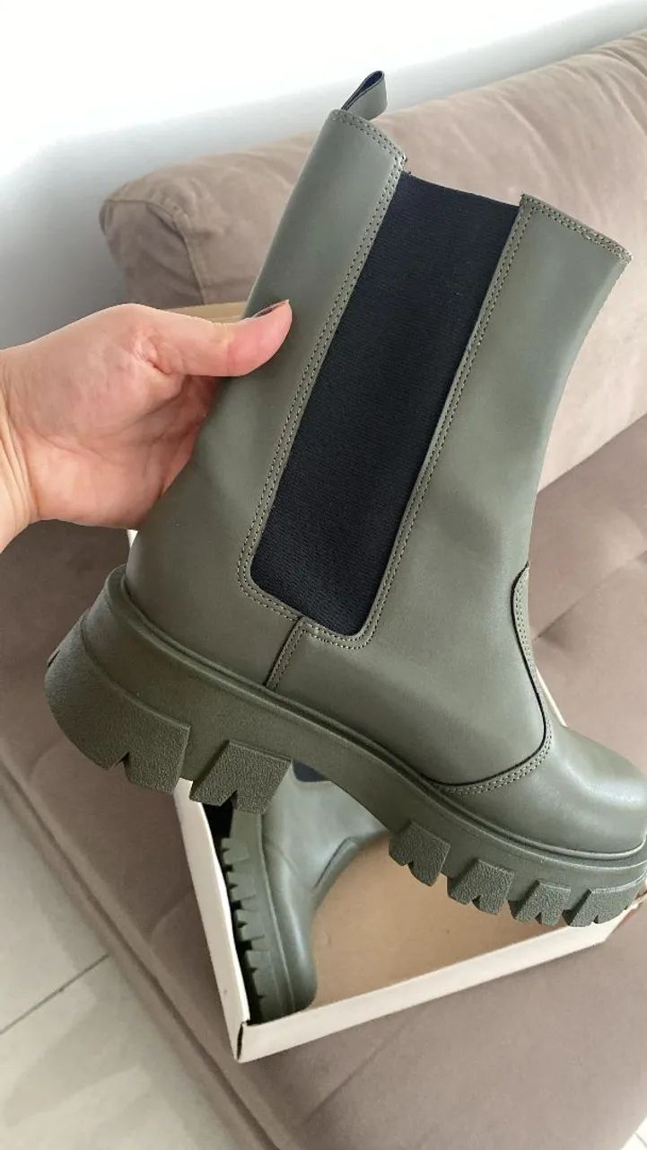 Vendo bota NOVA  - Foto 2