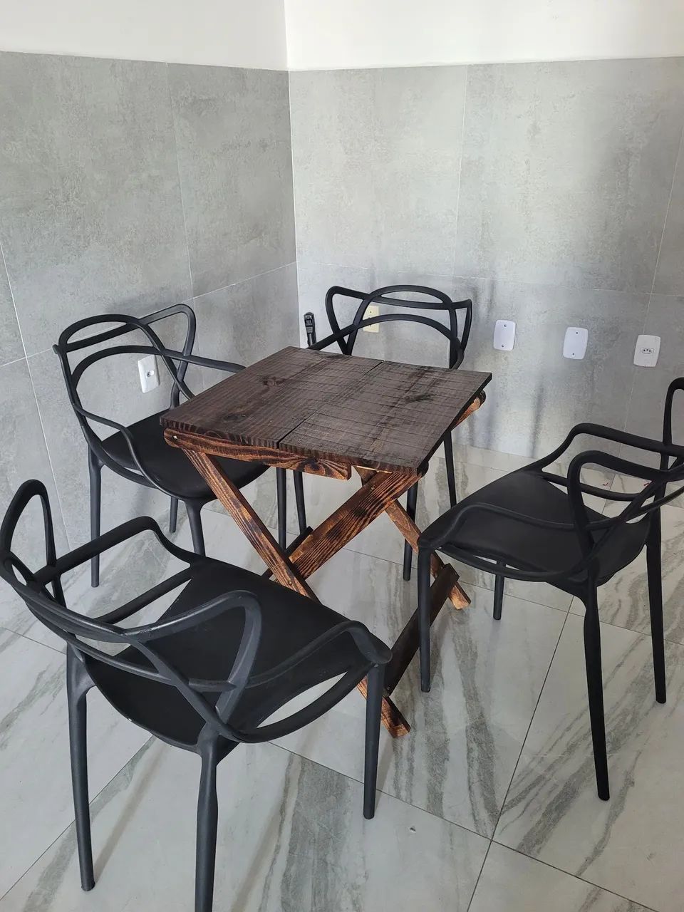 Mesa com 4 cadieras64962186274690120