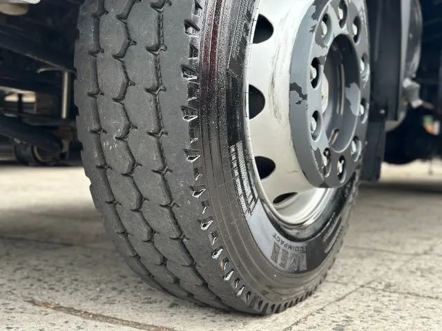 Iveco Tector 170e21 Ano 2023 4x2 Carroceria Toco Único Dono  - Foto 11