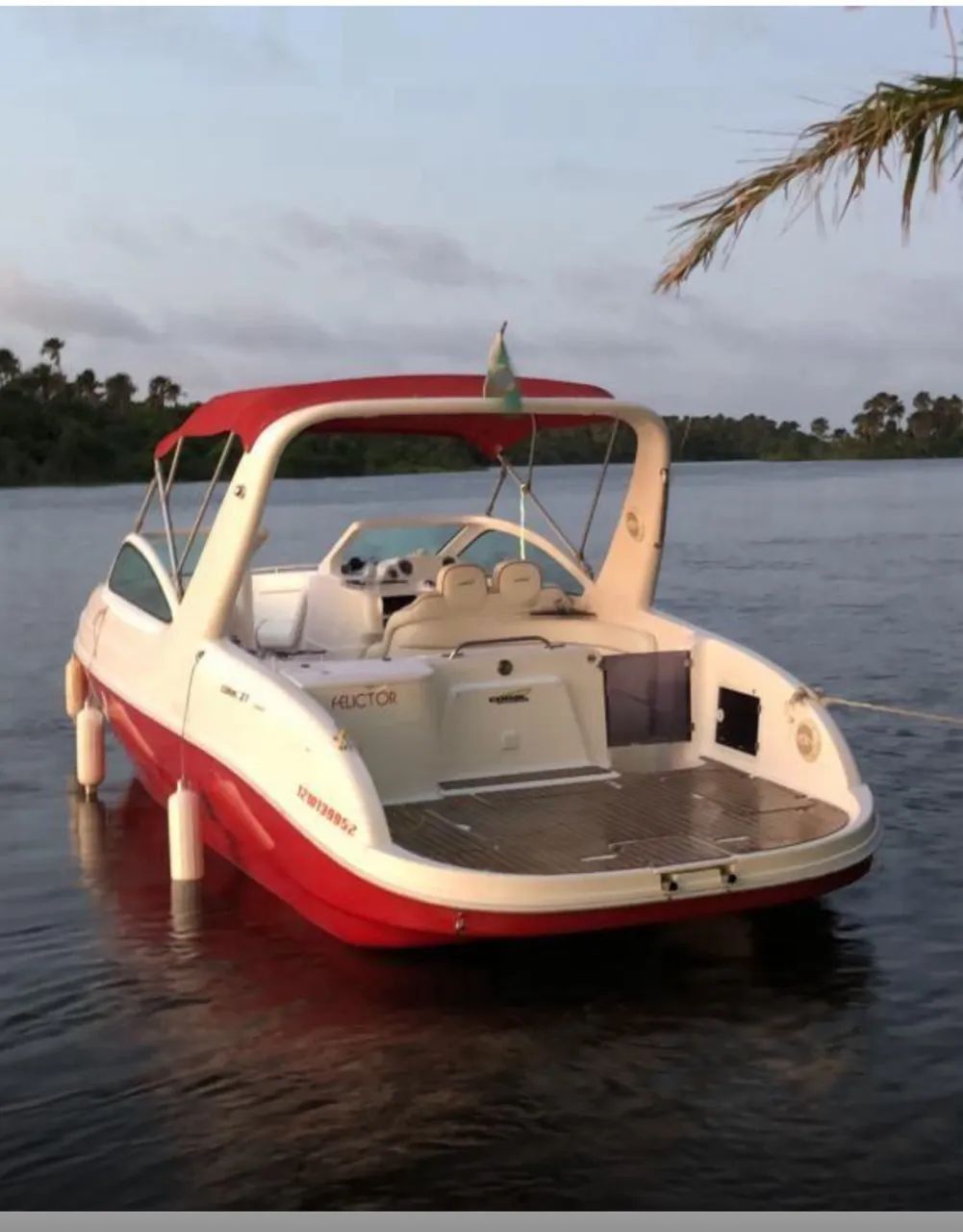 Vendo lancha coral 27 pés , proa aberta , 12 lugares - Foto 2