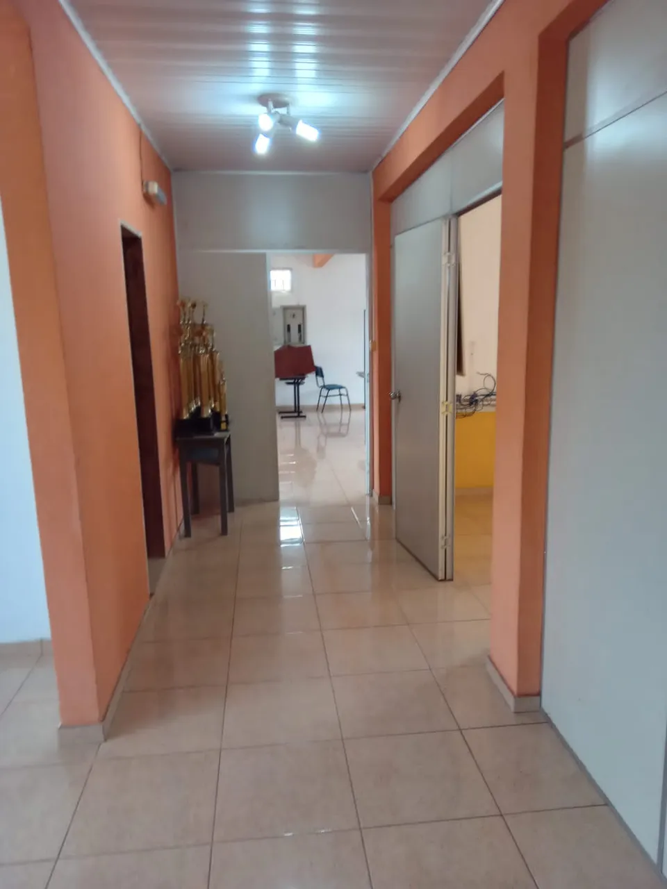 Vendo Lindo Prédio na Redenção com Galpão Ótimo para Investimento