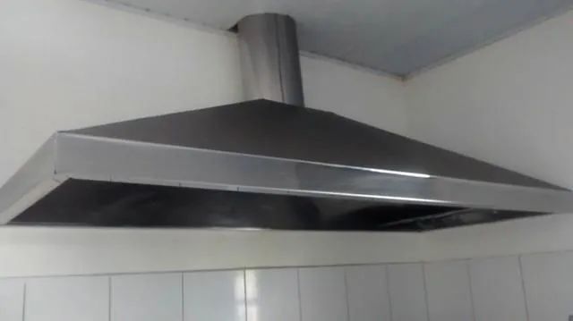 Coifa de inox com tubulação completa 