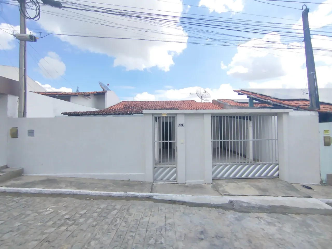 CASA À VENDA NO CONDOMÍNIO PORTAL DO SOL CARUARU