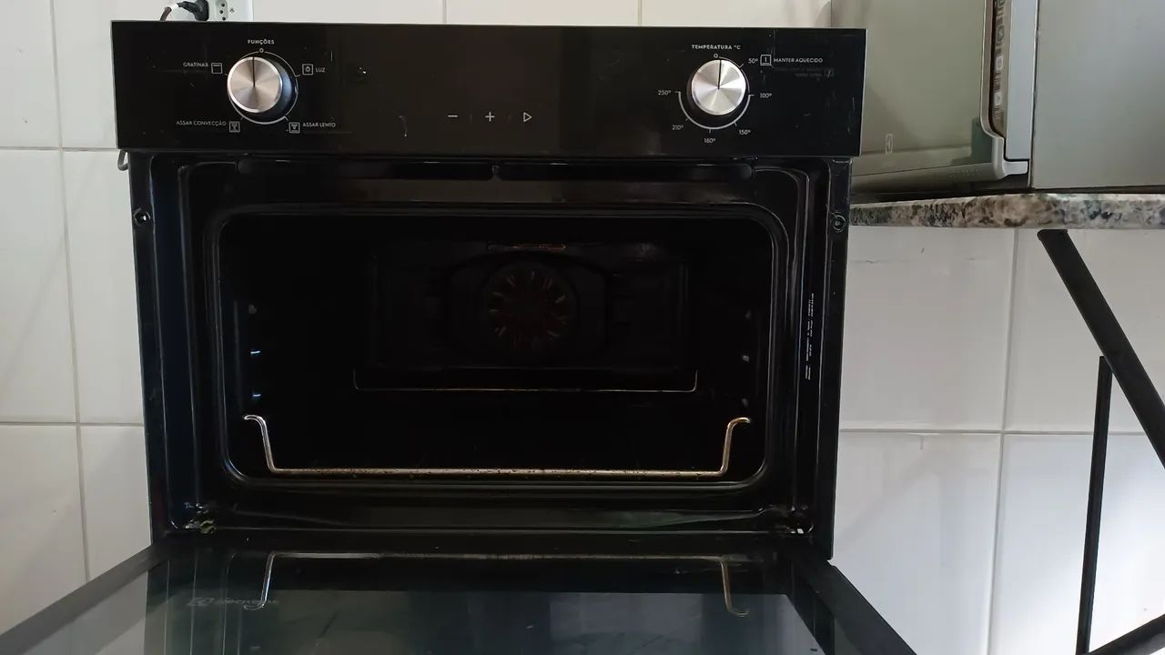 Forno de embutir Elétrico Electrolux 50L 127V - Foto 2