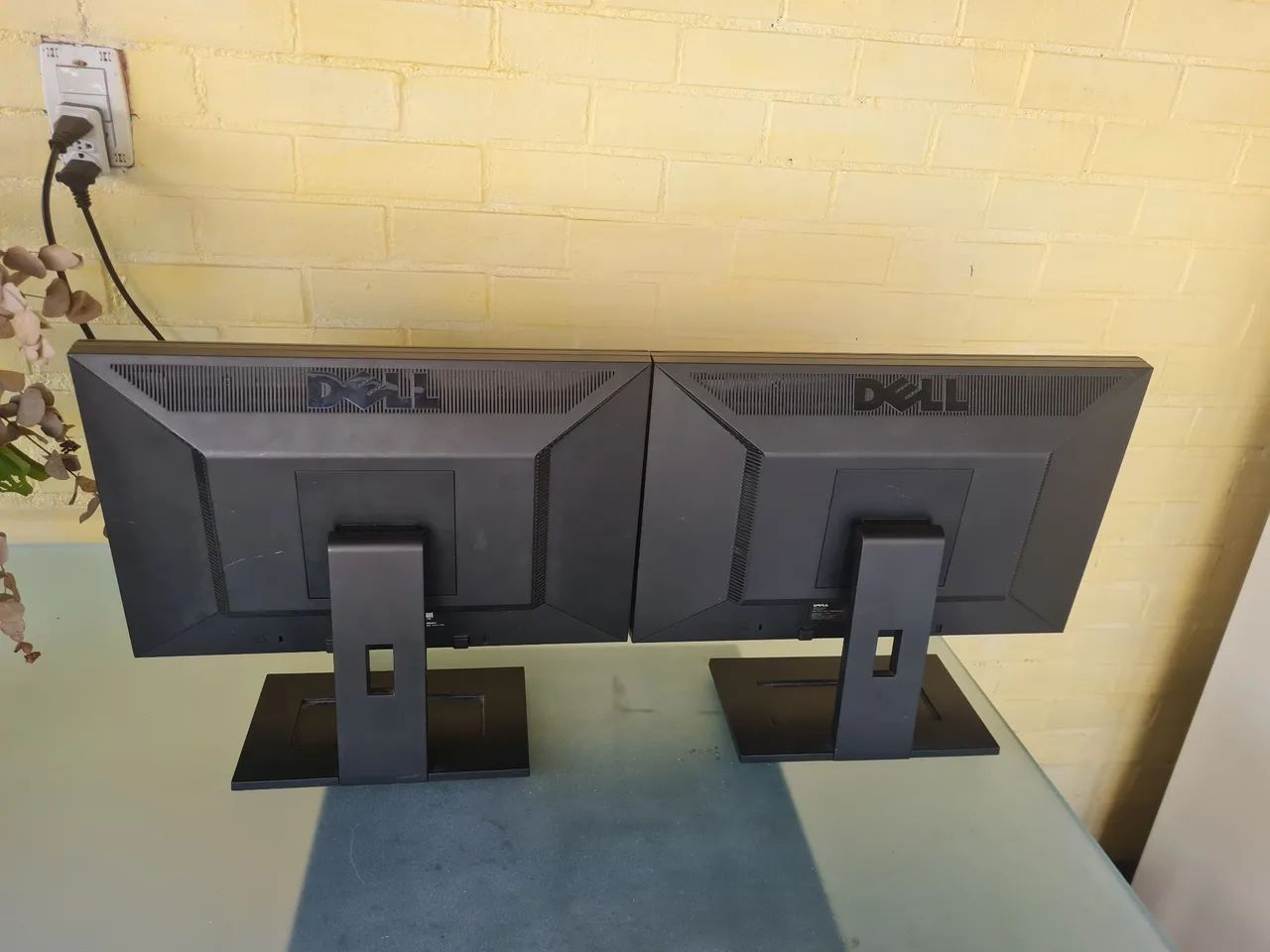 Monitores Dell64385329714433121