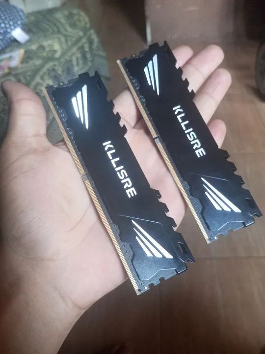 Memória RAM Kllisre 16GB DDR4 (2×8)