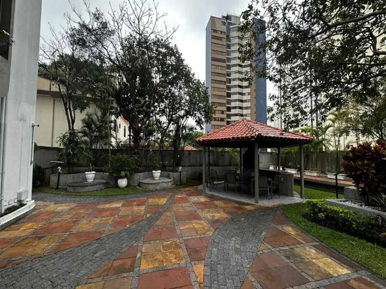 Apartamento no Condomínio Villa D Este no Planalto Paulista com 240m² 4 dormitórios 2 suít - Foto 4