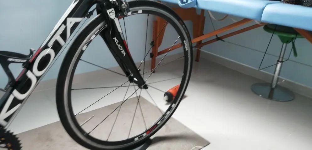 VENDO BIKE KUOTA KORSA CARBONO ULTEGRA R8000 - Foto 5