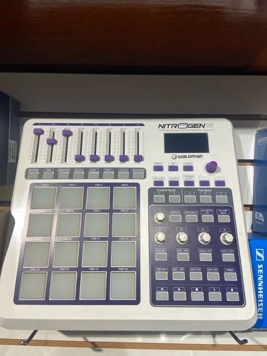 Controlador MIDI Dj Waldman Nitrogen 1664407622085378120