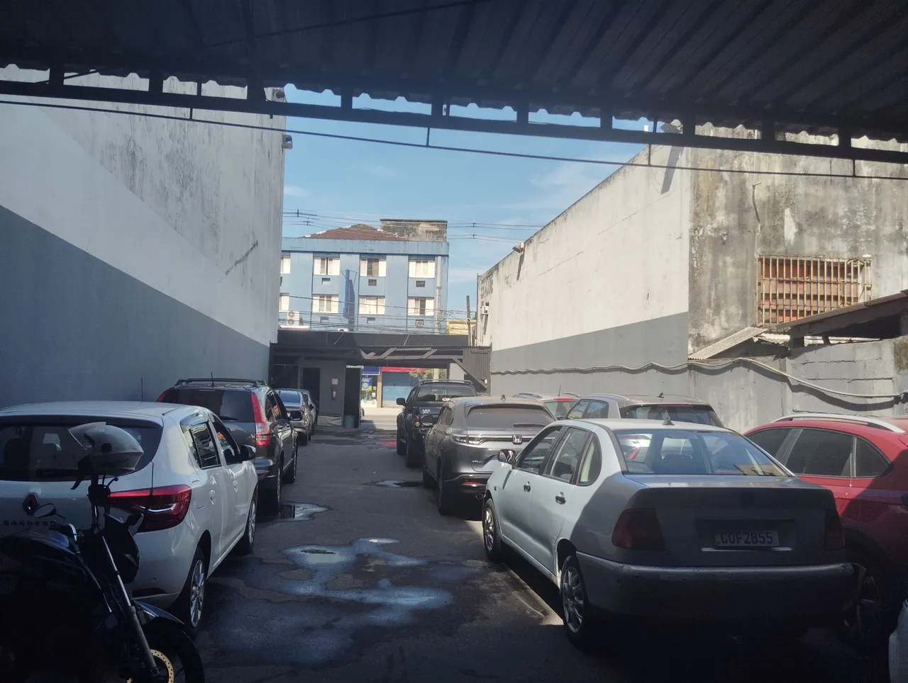 Estacionamento e Lava Rápido