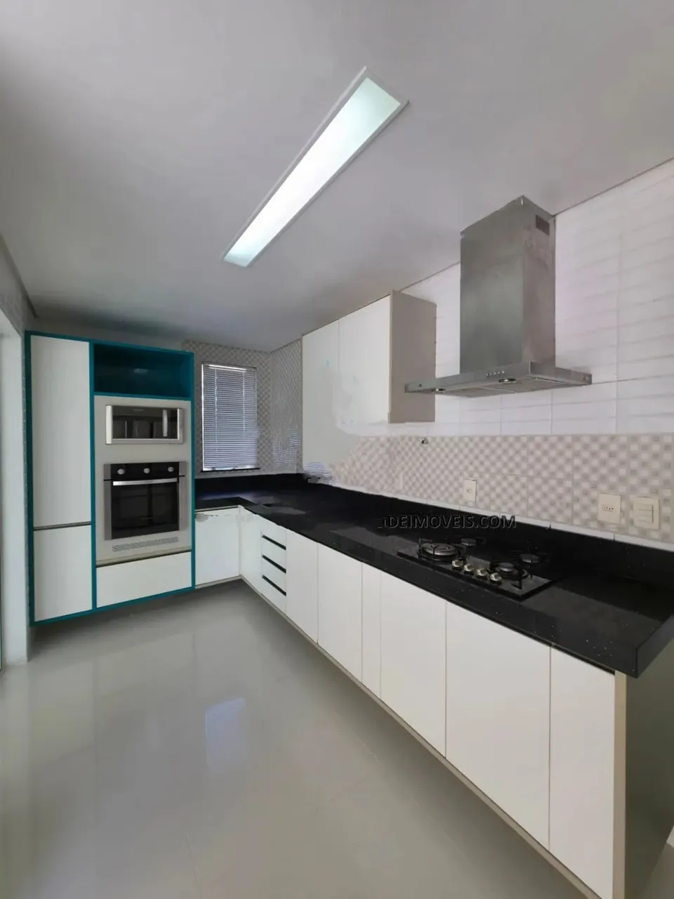 PRAIA DOS PASSARINHO, 4 SUÍTES, (1 TÉRREA), FINO ACABAMENTO, PISCINA, CLIMATIZADA E MODULA