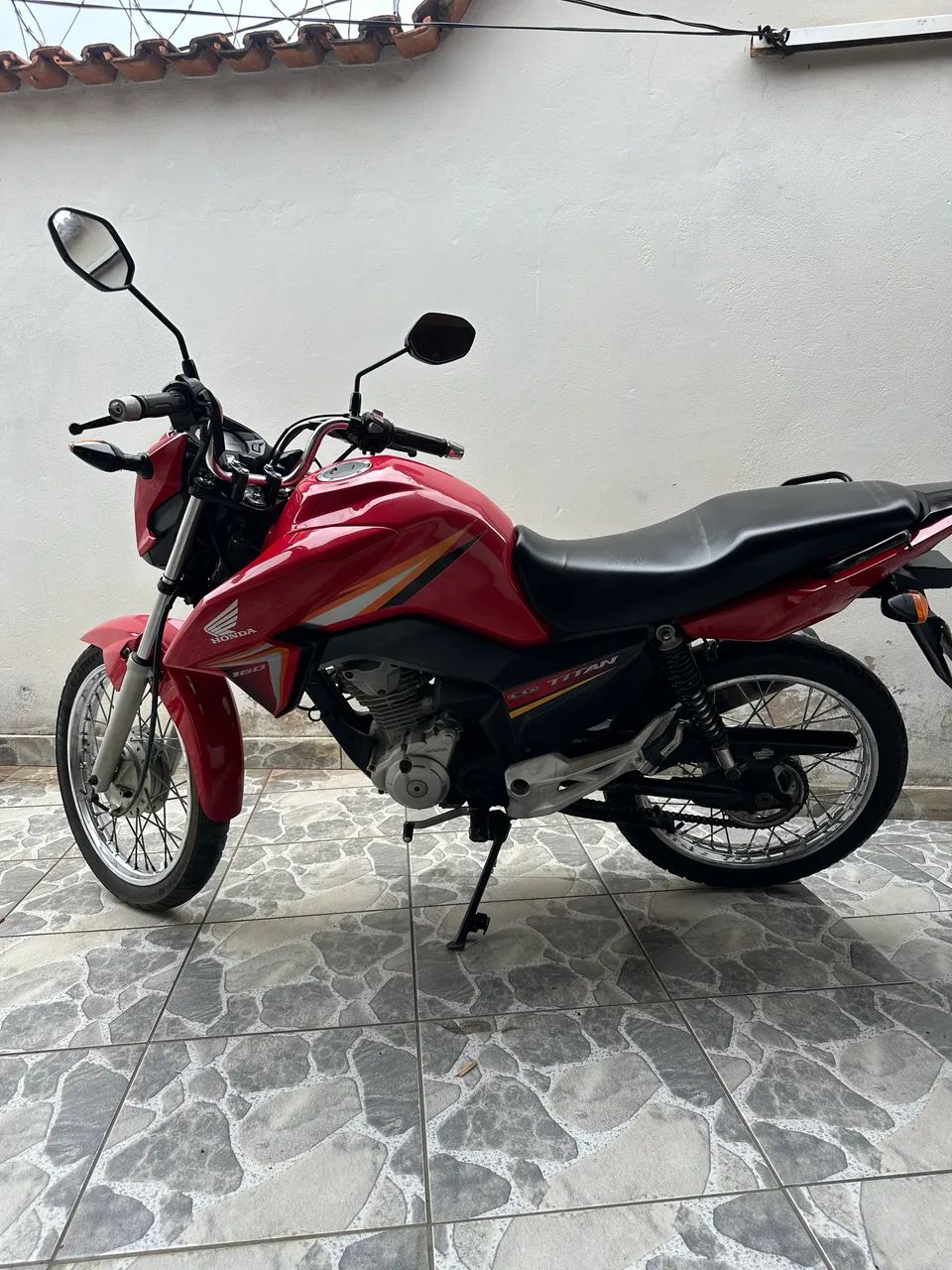 Vendo Titan 160 2017 